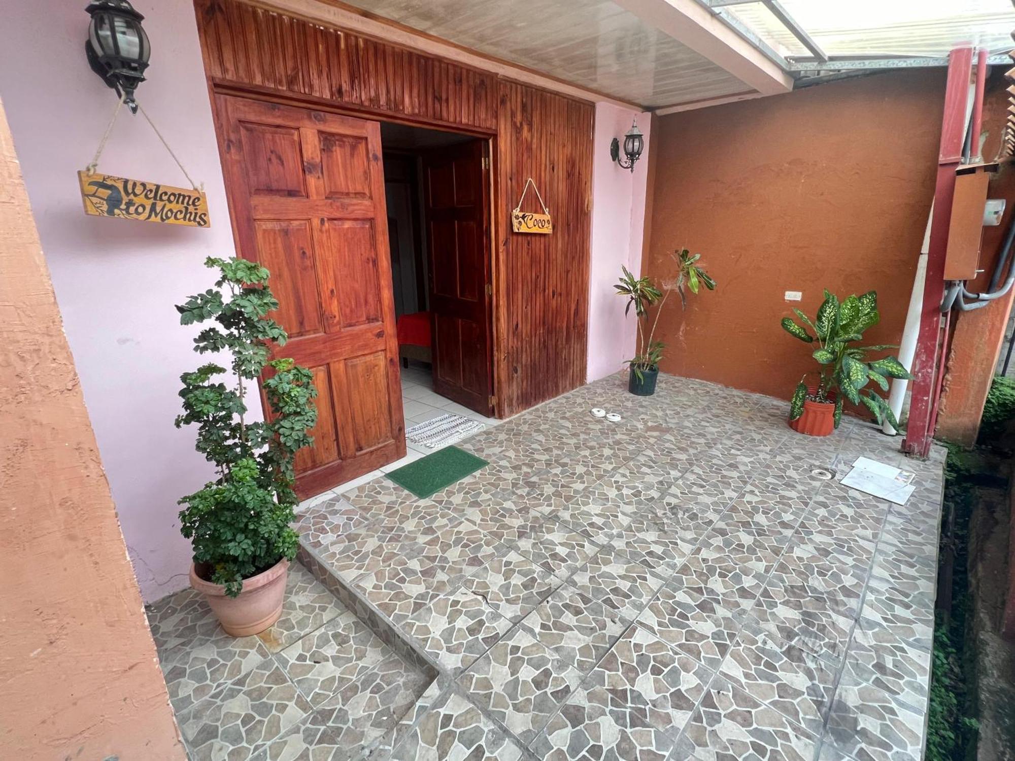 Mochis Apartment Quepos Exterior photo