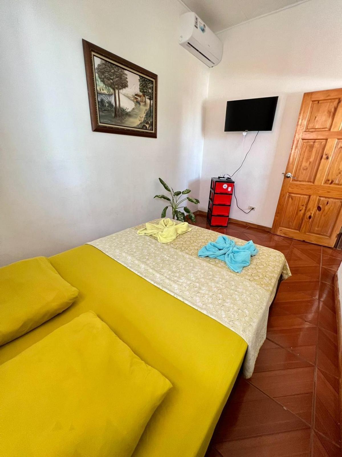 Mochis Apartment Quepos Exterior photo