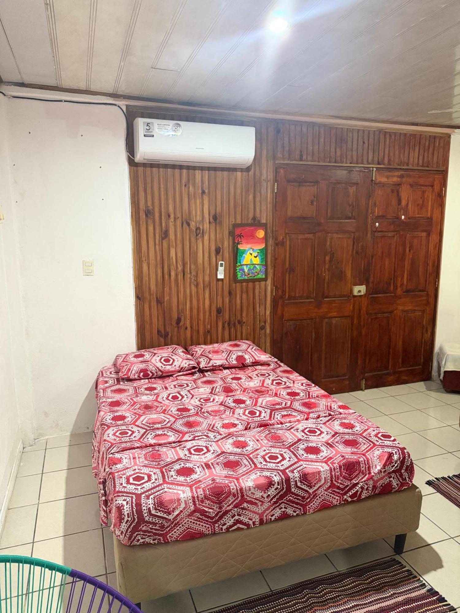 Mochis Apartment Quepos Exterior photo